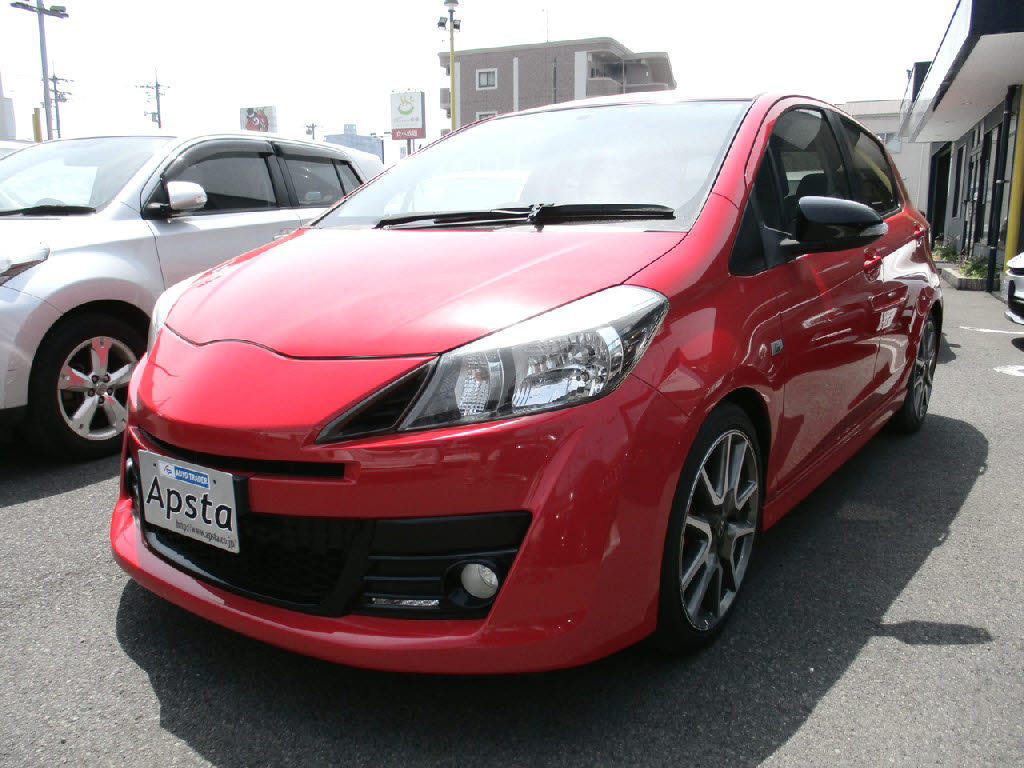 マニュアル車に乗る喜びを！ヴィッツ登場！！
