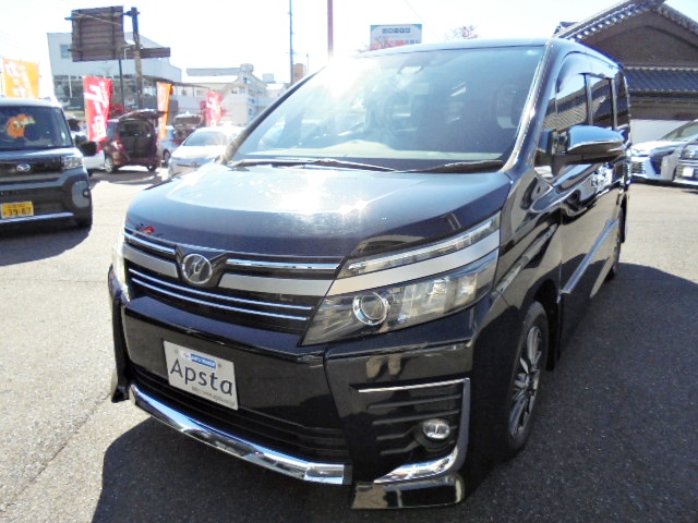 ７人乗り！走行５７０００ｋｍ！ヴォクシー登場！！