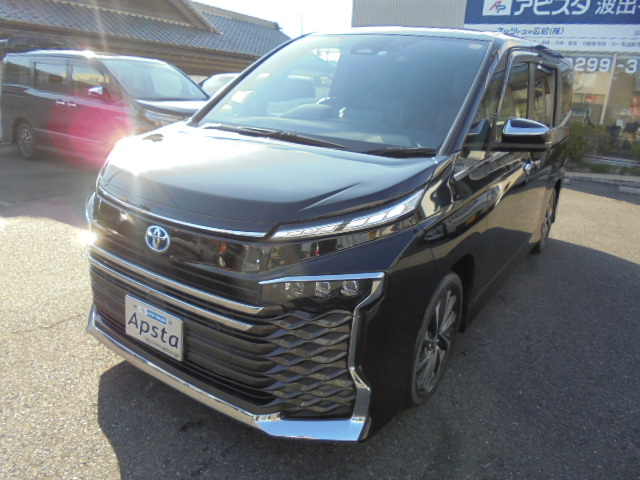 現行型ヴォクシーハイブリッド！Ｓ－Ｚ登場！！