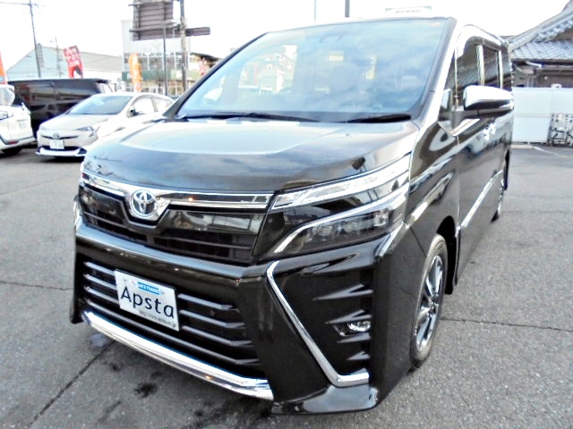 かっこいいイナズマブラックカラー！ヴォクシー登場！！